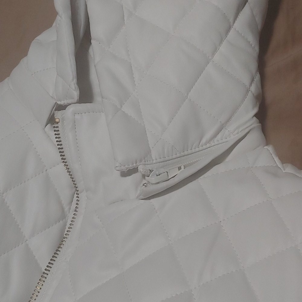 Guess Jacket - Picture 3 of 4